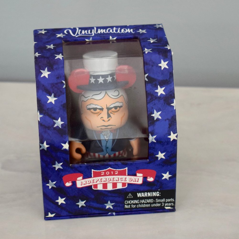 Disney Vinylmation 2012 Holiday Independence Day, 3”NWT